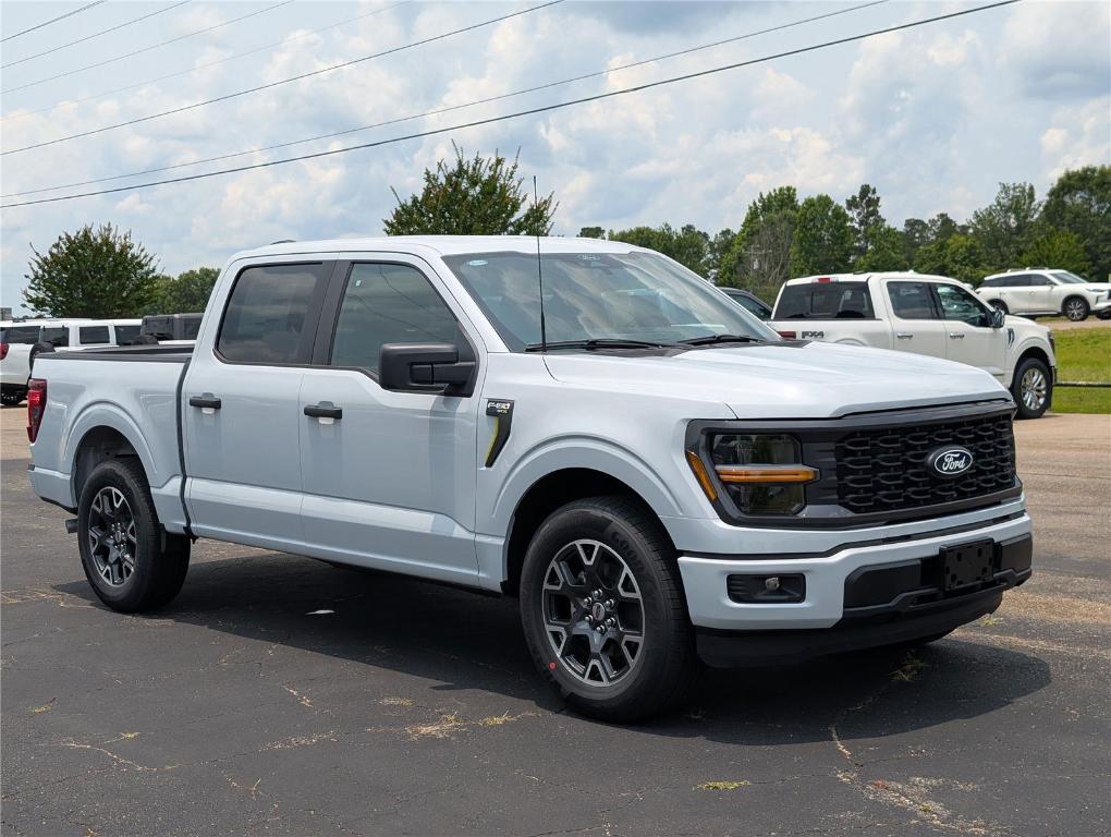 new 2025 Ford F-150 car, priced at $41,312