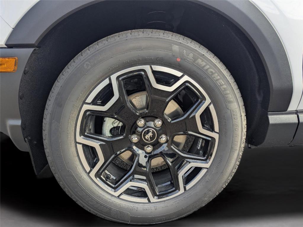 new 2025 Ford Bronco Sport car, priced at $34,911