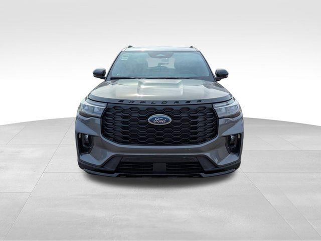 new 2025 Ford Explorer car, priced at $50,260