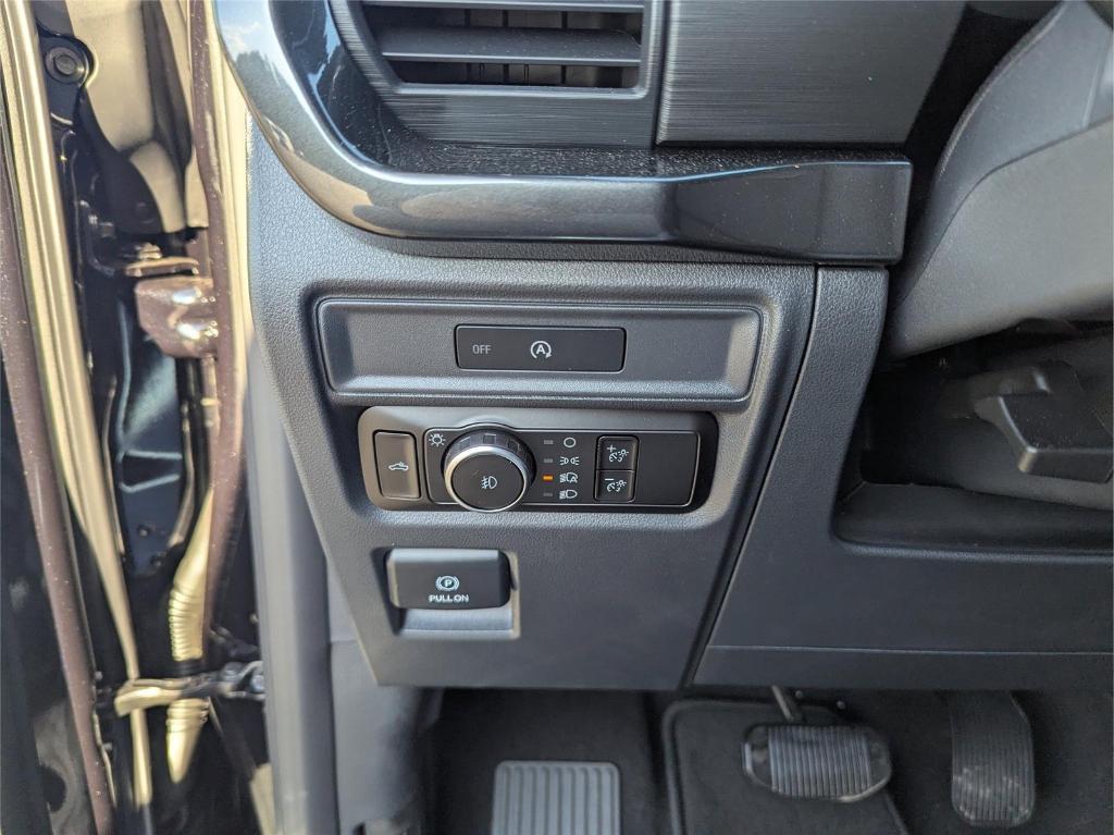 new 2025 Ford F-150 car, priced at $45,640