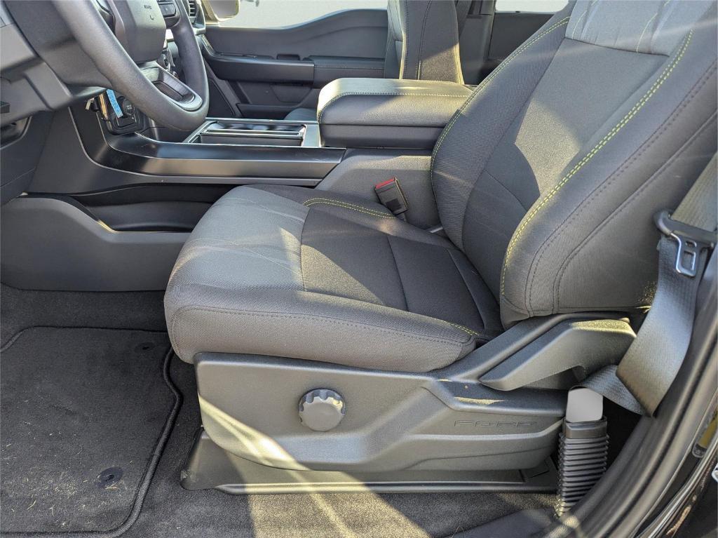 new 2025 Ford F-150 car, priced at $45,640