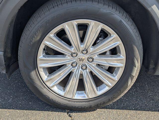 used 2023 Ford Explorer car, priced at $40,399
