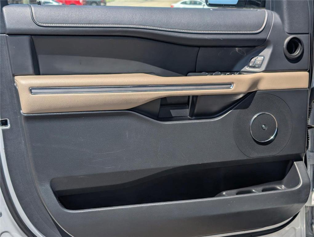 used 2024 Ford Expedition car, priced at $48,699