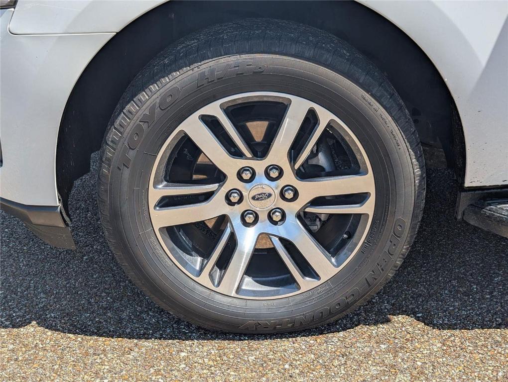 used 2024 Ford Expedition car, priced at $48,699