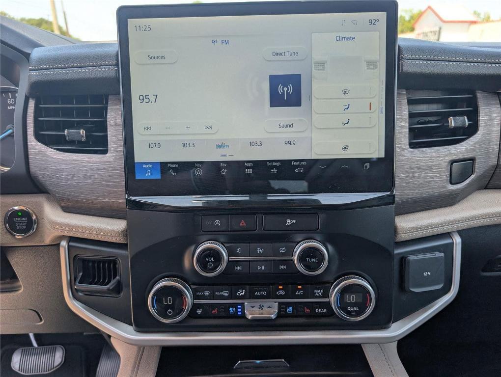 used 2024 Ford Expedition car, priced at $48,699