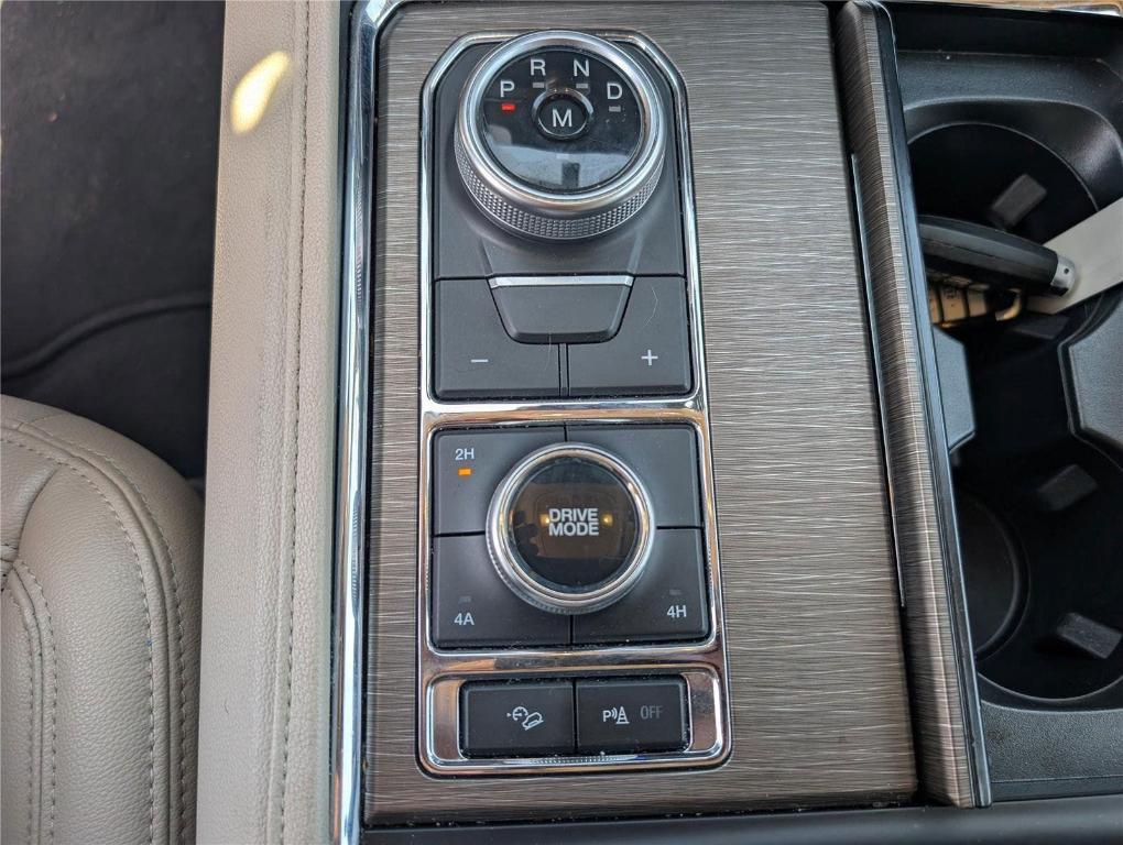 used 2024 Ford Expedition car, priced at $48,699