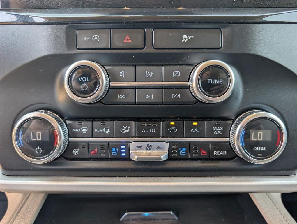 used 2024 Ford Expedition car, priced at $48,699