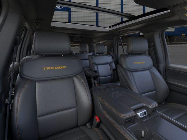 new 2025 Ford Expedition car, priced at $83,998