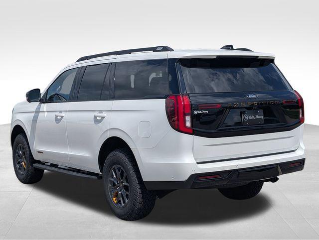 new 2025 Ford Expedition car, priced at $83,748