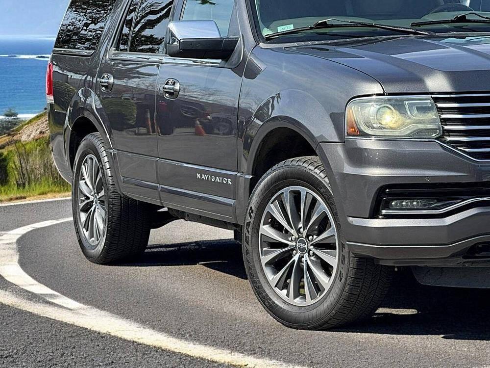 used 2015 Lincoln Navigator car, priced at $8,995