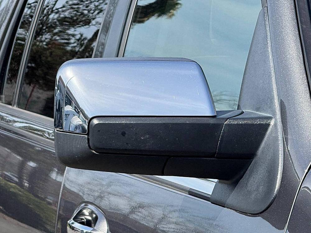 used 2015 Lincoln Navigator car, priced at $8,995