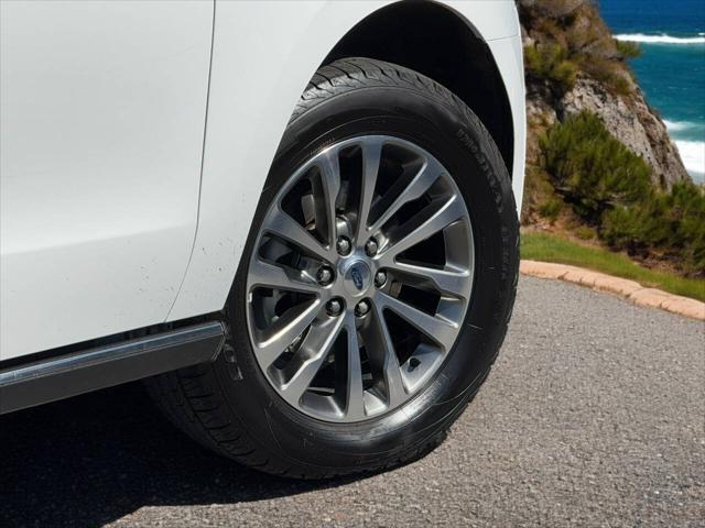 used 2018 Ford Expedition car, priced at $23,900