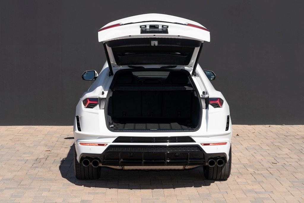 used 2024 Lamborghini Urus car, priced at $265,989