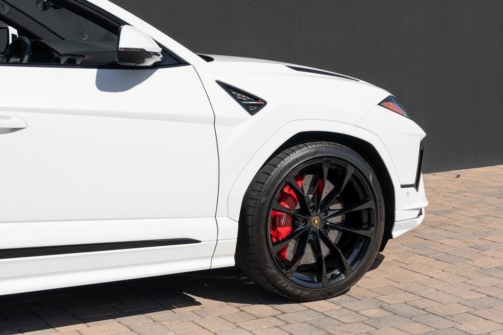 used 2024 Lamborghini Urus car, priced at $265,989