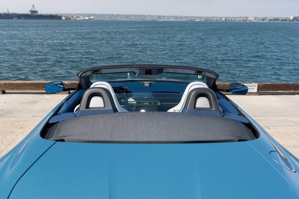 new 2026 Aston Martin Vantage car, priced at $276,360