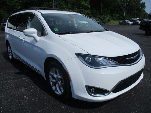 used 2017 Chrysler Pacifica car, priced at $13,865