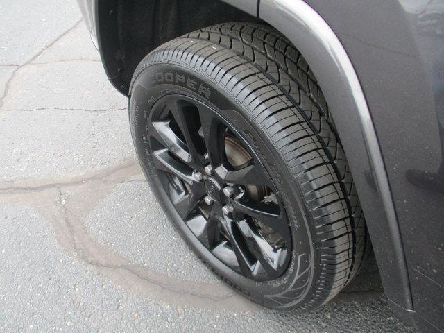 used 2021 Jeep Grand Cherokee car, priced at $29,463