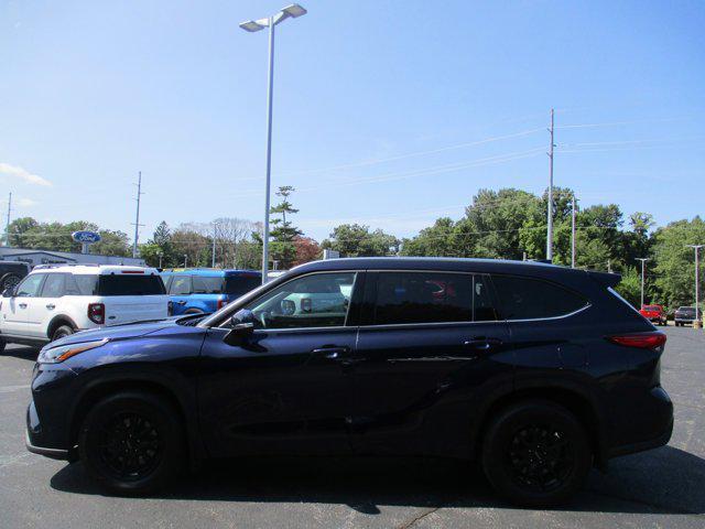 used 2020 Toyota Highlander car, priced at $34,980