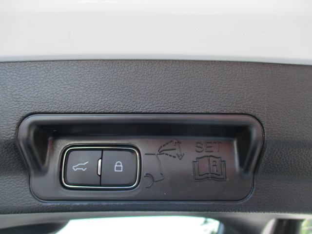 used 2022 Ford Explorer car, priced at $33,220