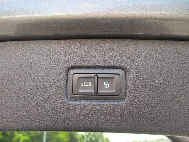 used 2021 Audi Q7 car, priced at $30,500