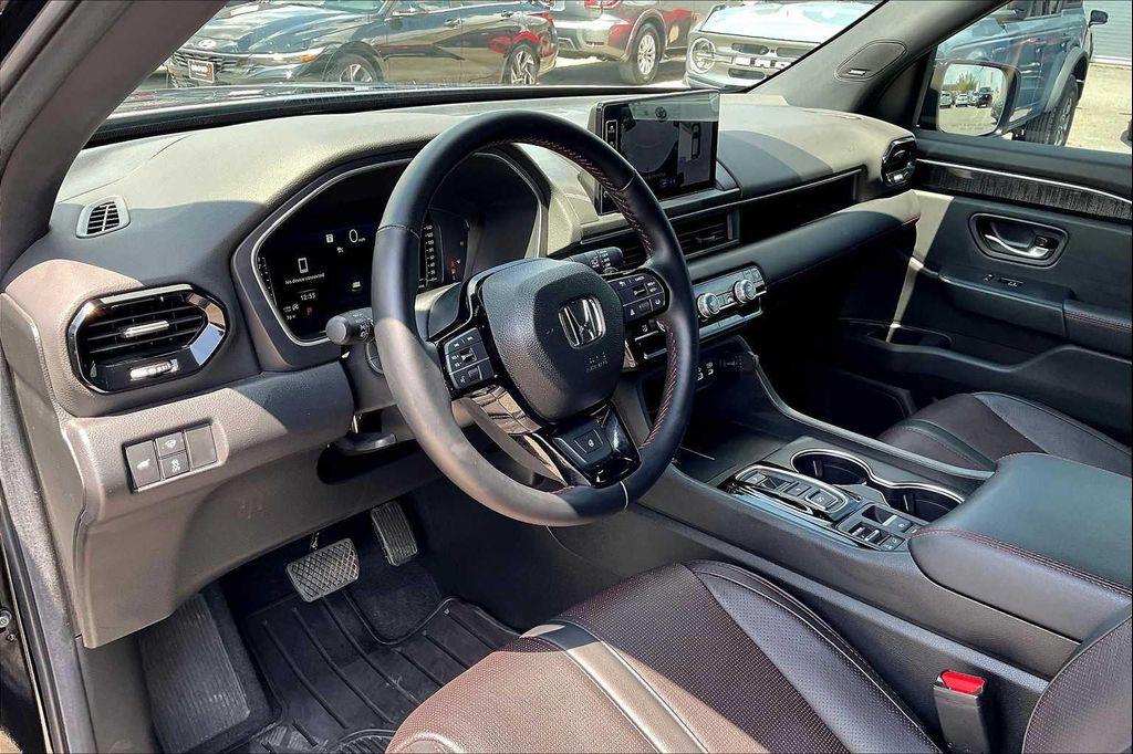 used 2025 Honda Pilot car, priced at $54,756
