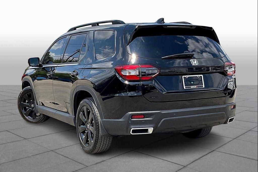 used 2025 Honda Pilot car, priced at $54,756
