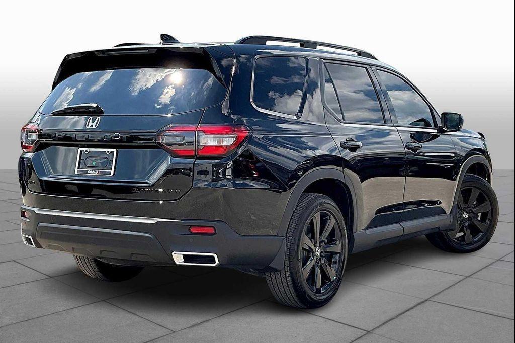 used 2025 Honda Pilot car, priced at $54,756