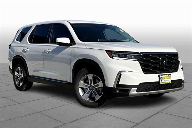 new 2025 Honda Pilot car, priced at $47,505