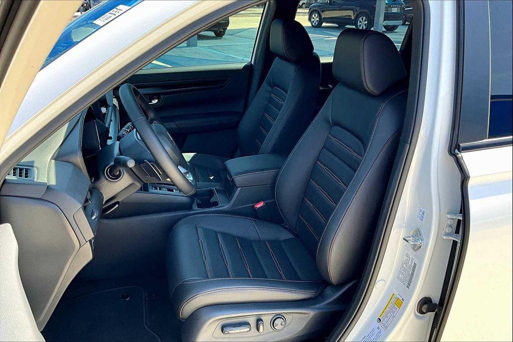 new 2026 Honda CR-V Hybrid car, priced at $40,630