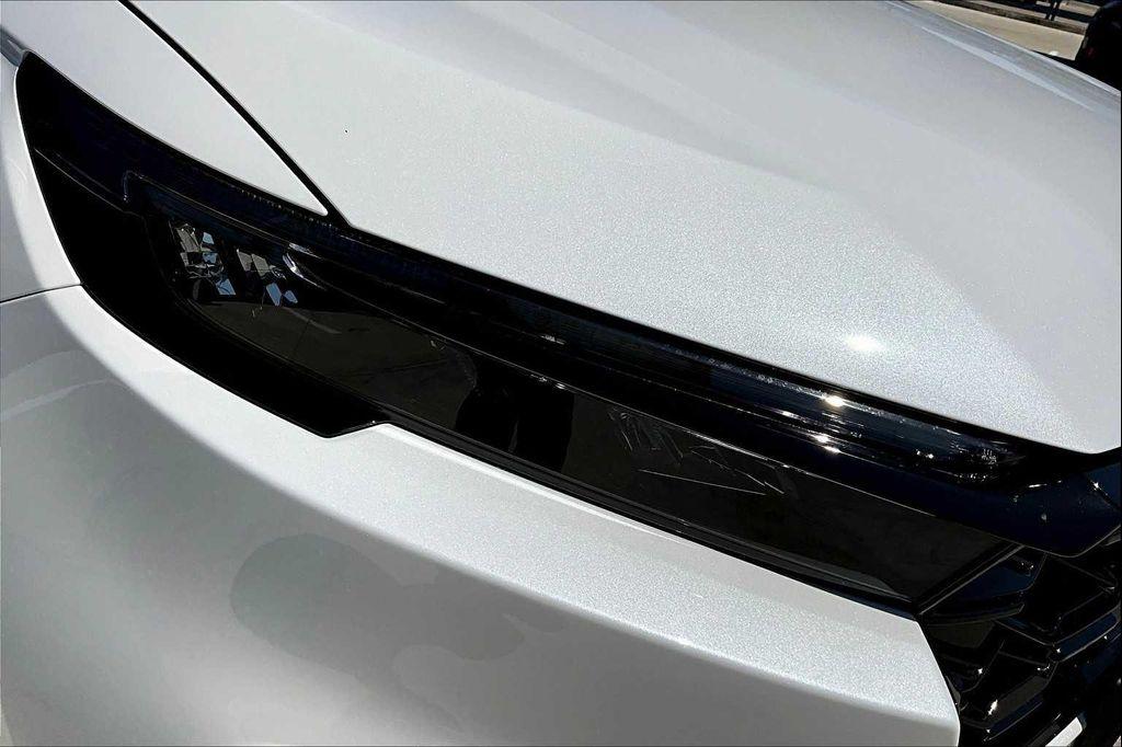 new 2026 Honda CR-V Hybrid car, priced at $40,630