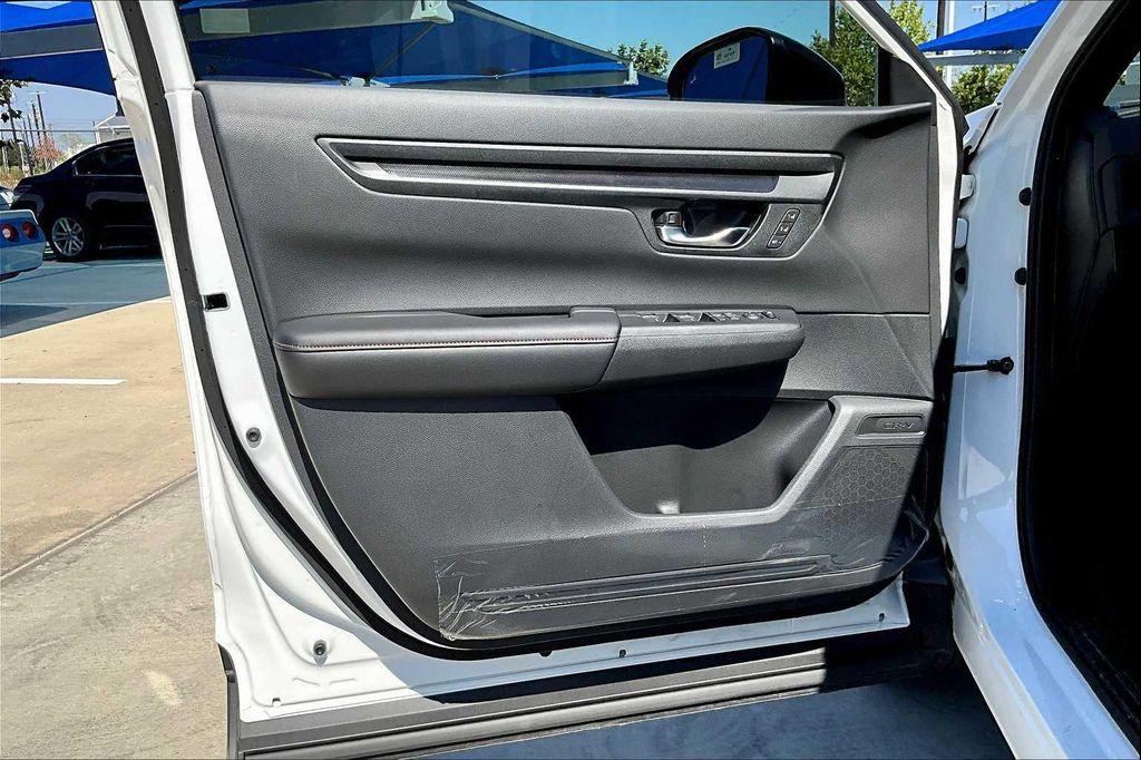 new 2026 Honda CR-V Hybrid car, priced at $40,630