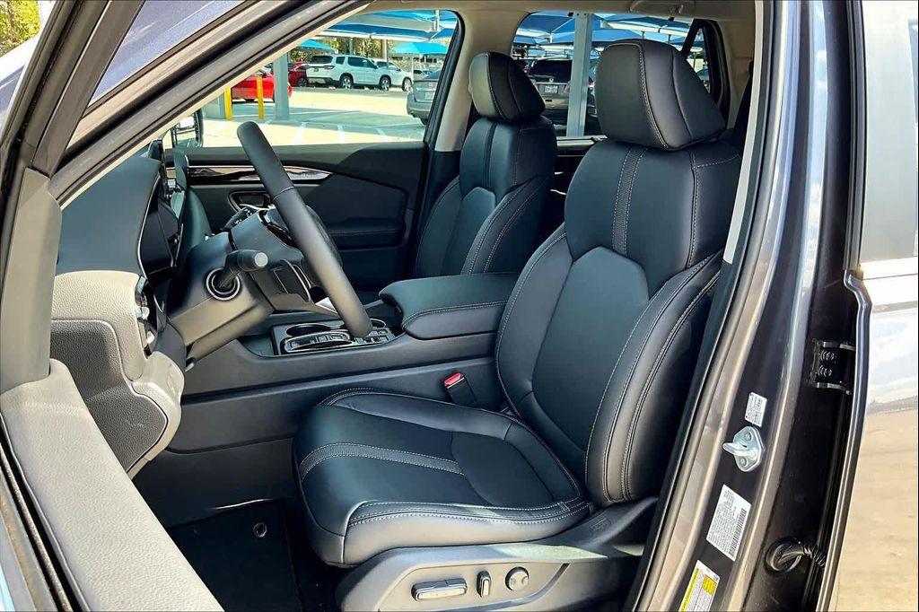 new 2025 Honda Pilot car, priced at $47,825