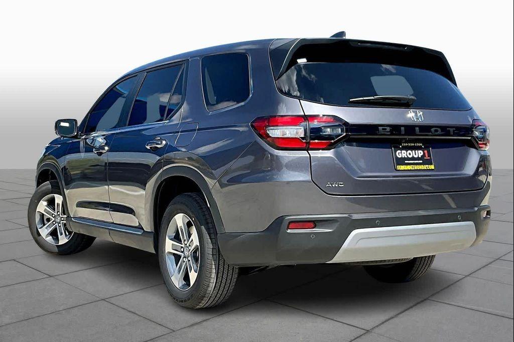 new 2025 Honda Pilot car, priced at $47,825