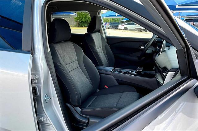 used 2025 Nissan Rogue car, priced at $28,616