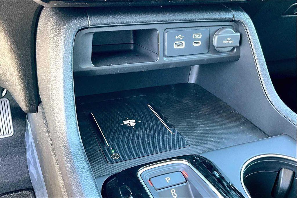 new 2025 Honda Pilot car, priced at $44,750