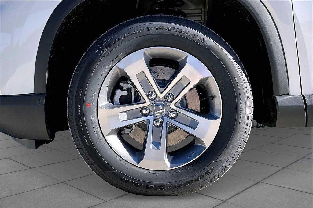 new 2025 Honda Pilot car, priced at $44,750