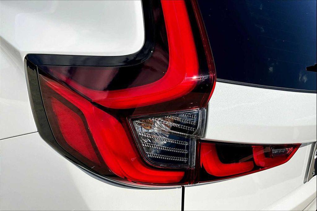 new 2026 Honda CR-V Hybrid car, priced at $40,630