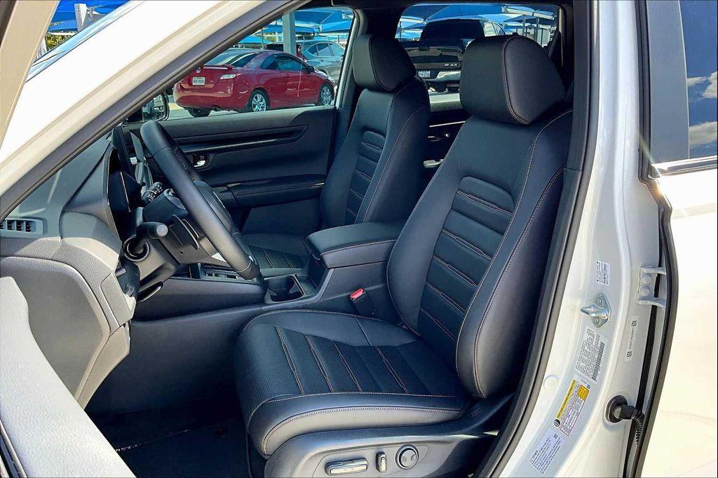 new 2026 Honda CR-V Hybrid car, priced at $40,630