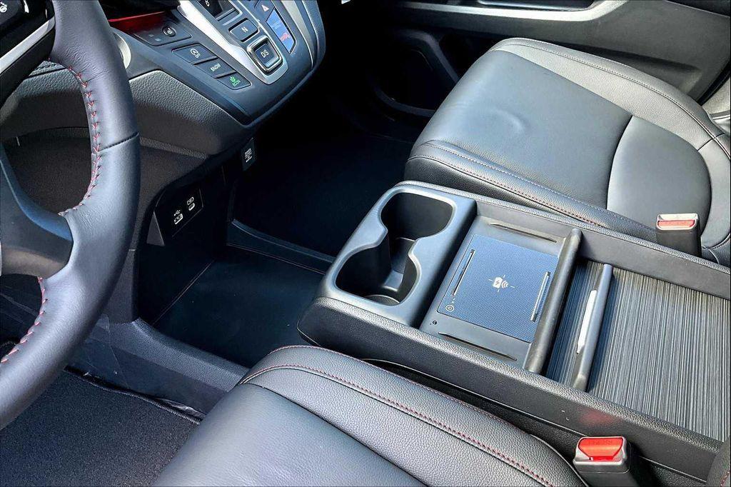 new 2026 Honda Odyssey car, priced at $46,440