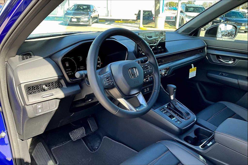 new 2025 Honda CR-V Hybrid car, priced at $37,905