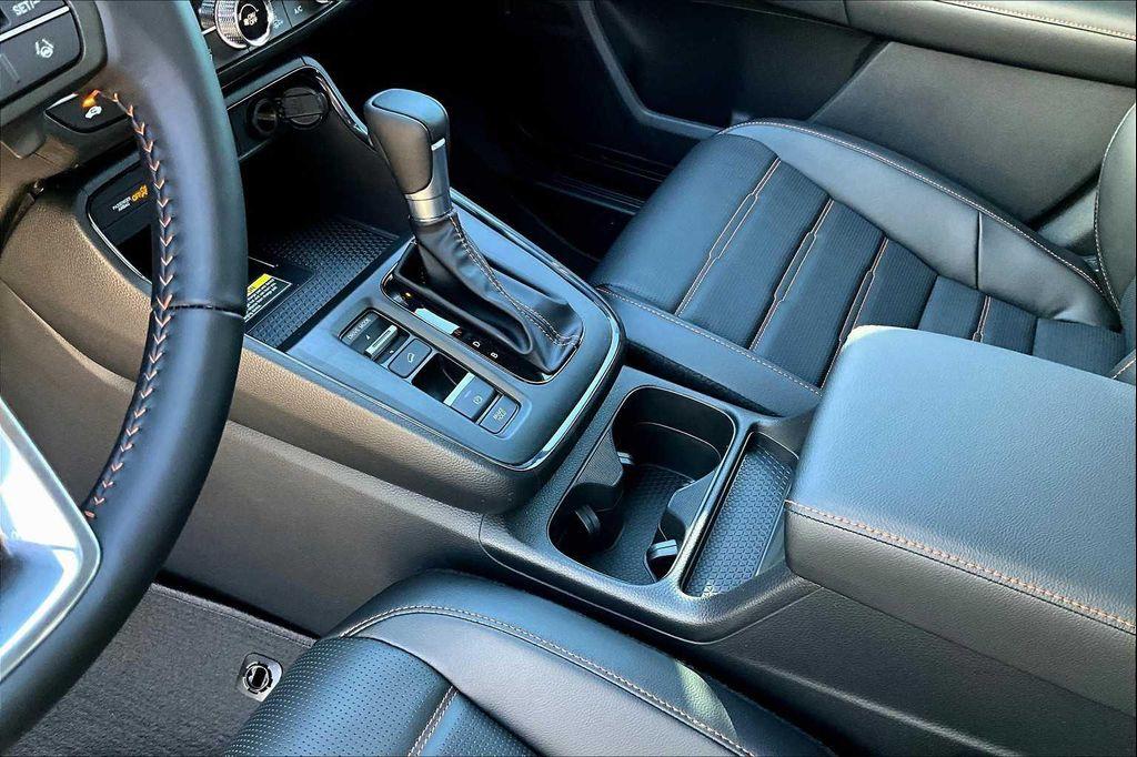 new 2025 Honda CR-V Hybrid car, priced at $37,905