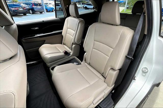 used 2022 Honda Pilot car, priced at $34,090