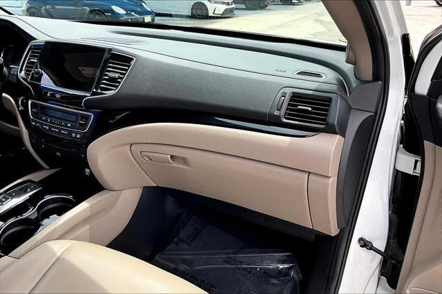 used 2022 Honda Pilot car, priced at $34,090