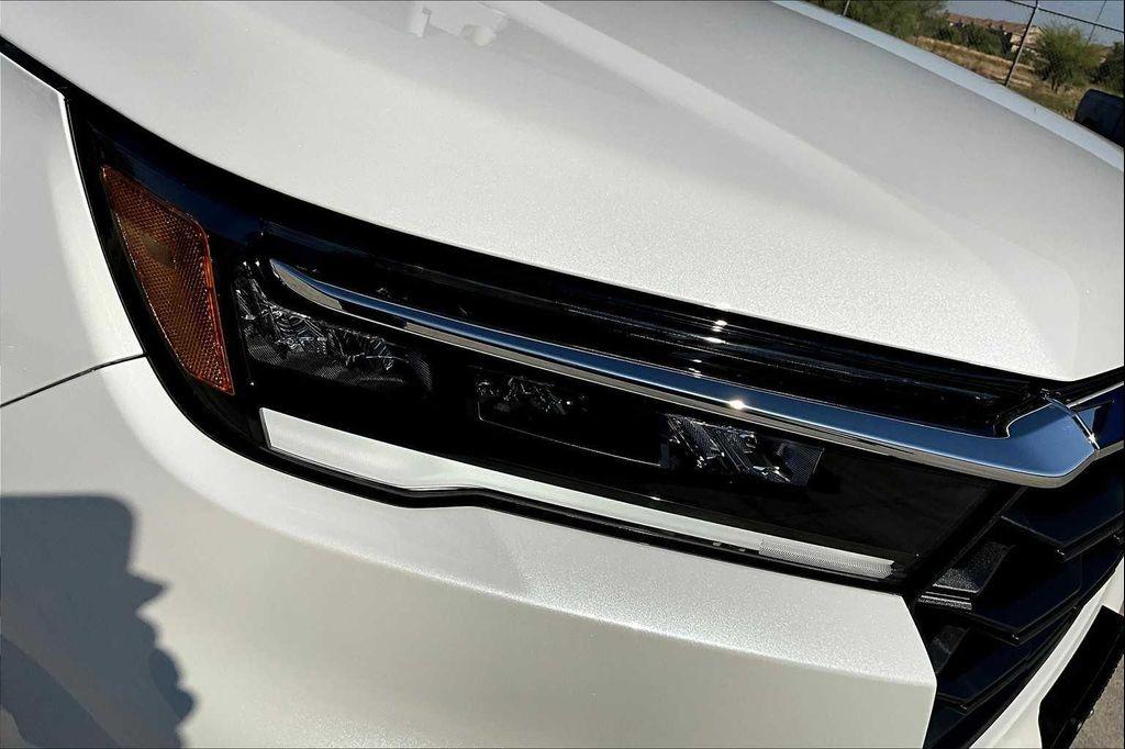 new 2025 Honda Pilot car, priced at $48,280