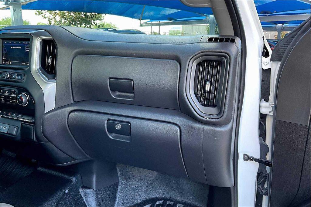 used 2024 Chevrolet Silverado 1500 car, priced at $29,990