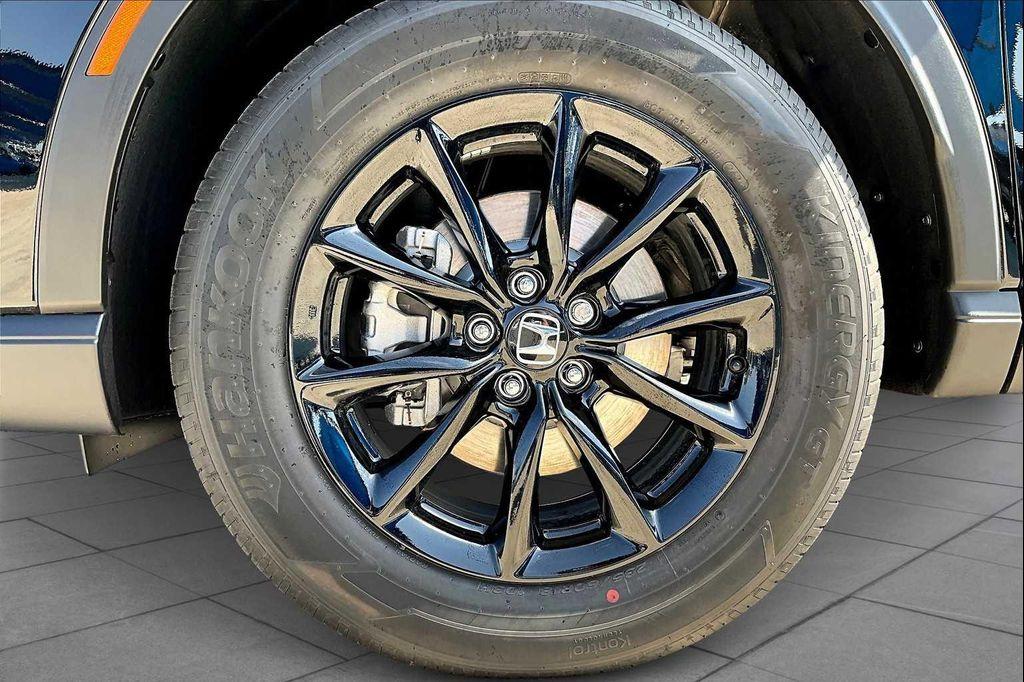 new 2026 Honda CR-V Hybrid car, priced at $41,620
