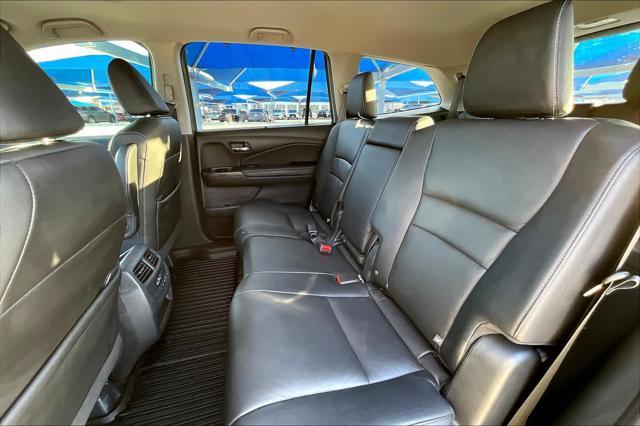 used 2022 Honda Pilot car, priced at $32,025