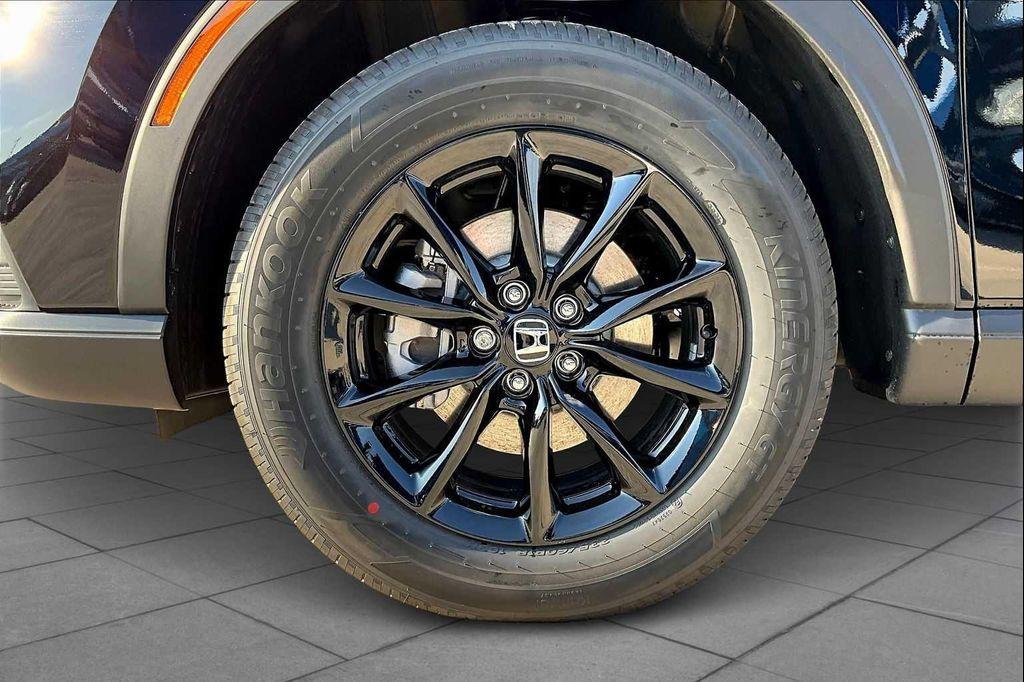 new 2026 Honda CR-V Hybrid car, priced at $41,675