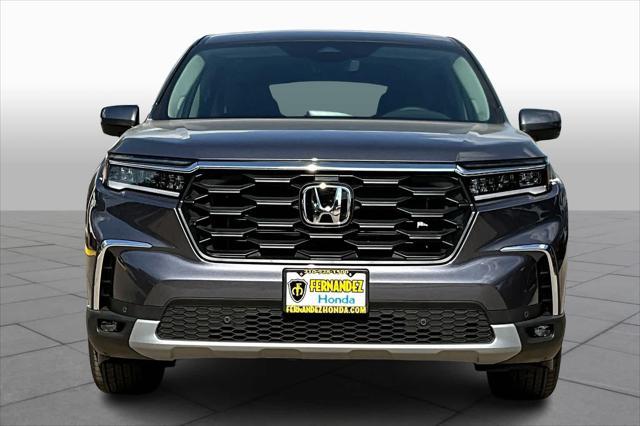 new 2025 Honda Pilot car, priced at $47,725