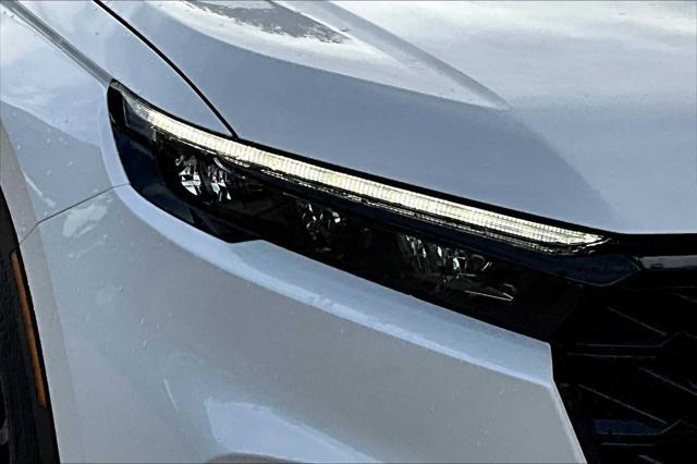 new 2025 Honda CR-V Hybrid car, priced at $39,046